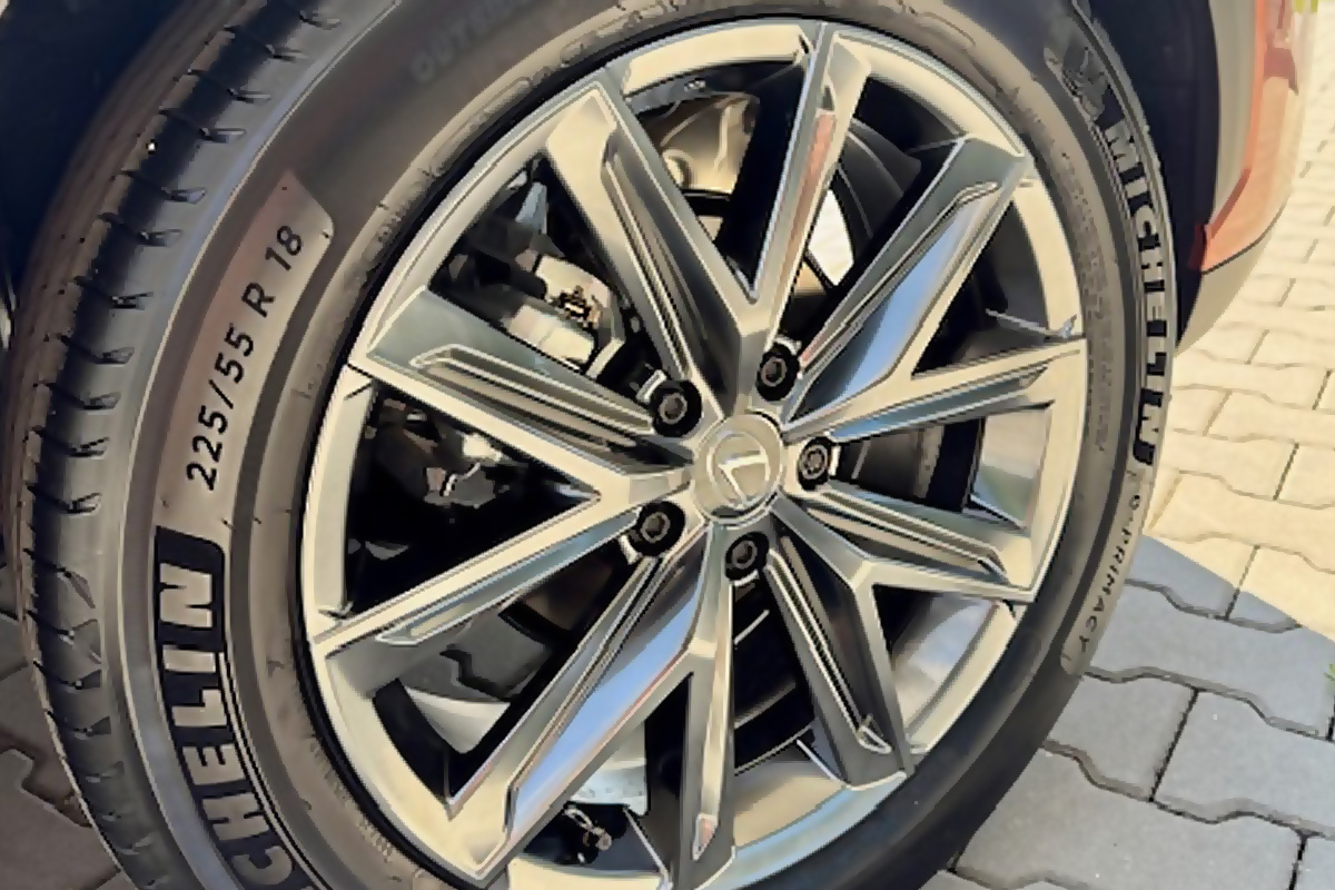 ochrona lakieru lexus lbx