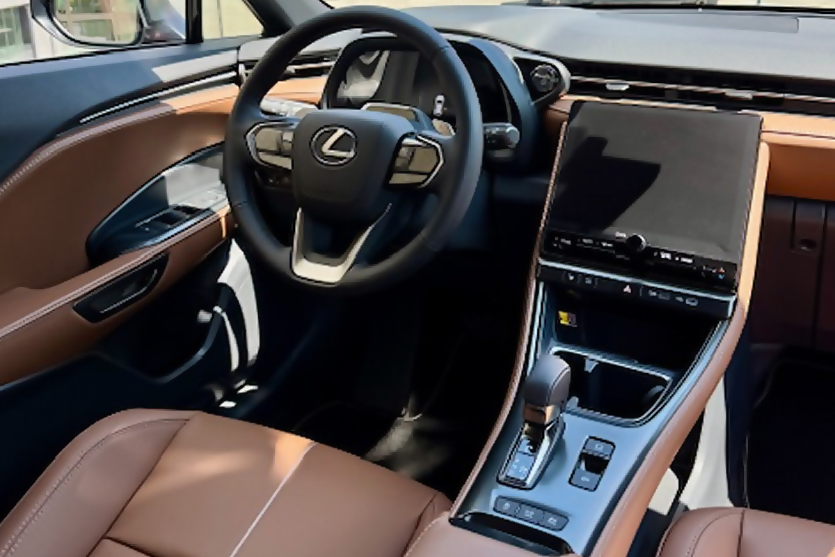 ochrona lakieru lexus lbx