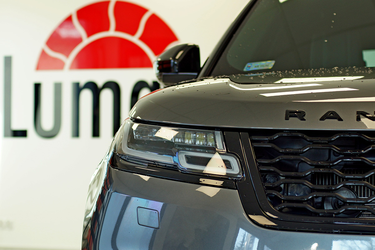 Co lepiej chroni lakier auta - folia czy ceramika?