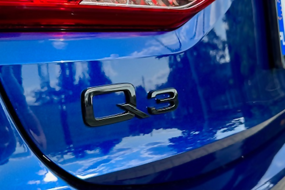 dechroming audi q3