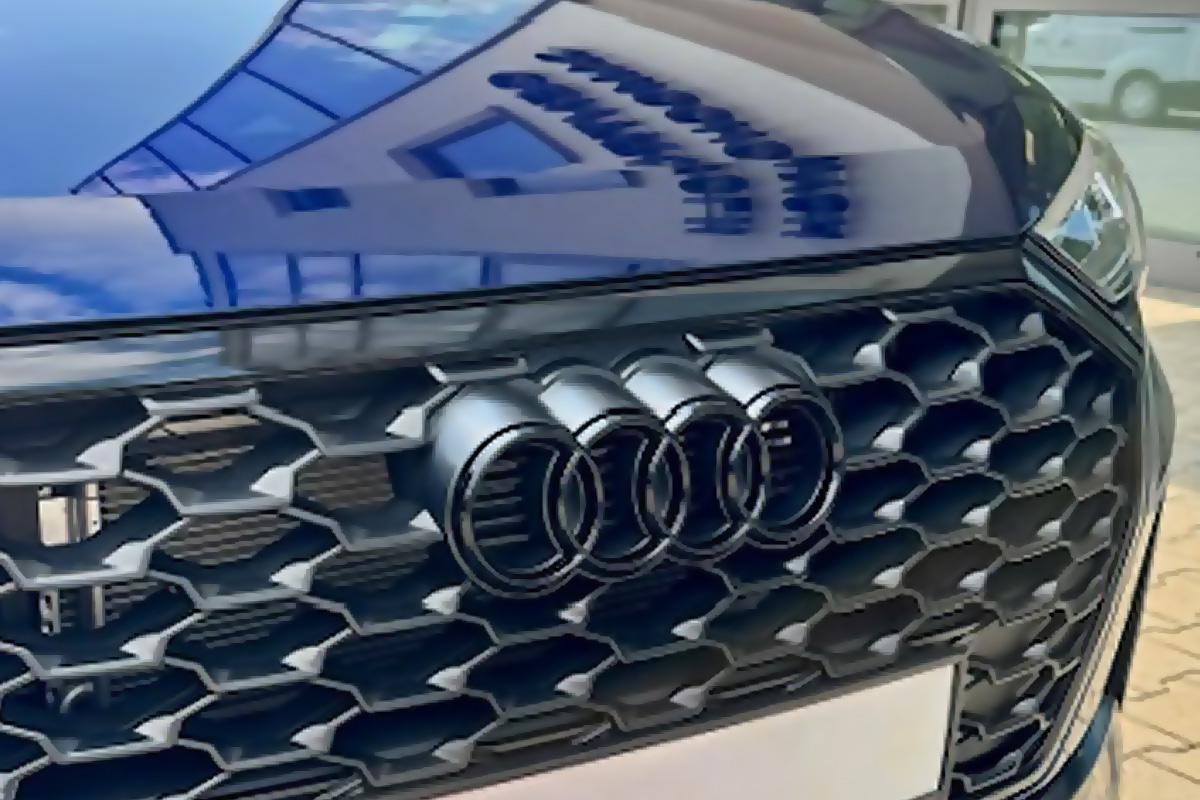 dechroming audi q3