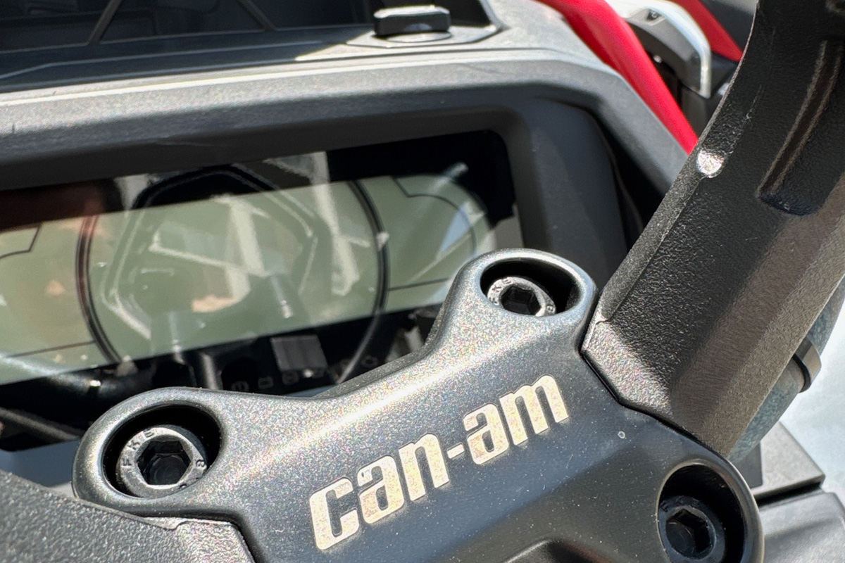 ochrona lakieru can am outlander