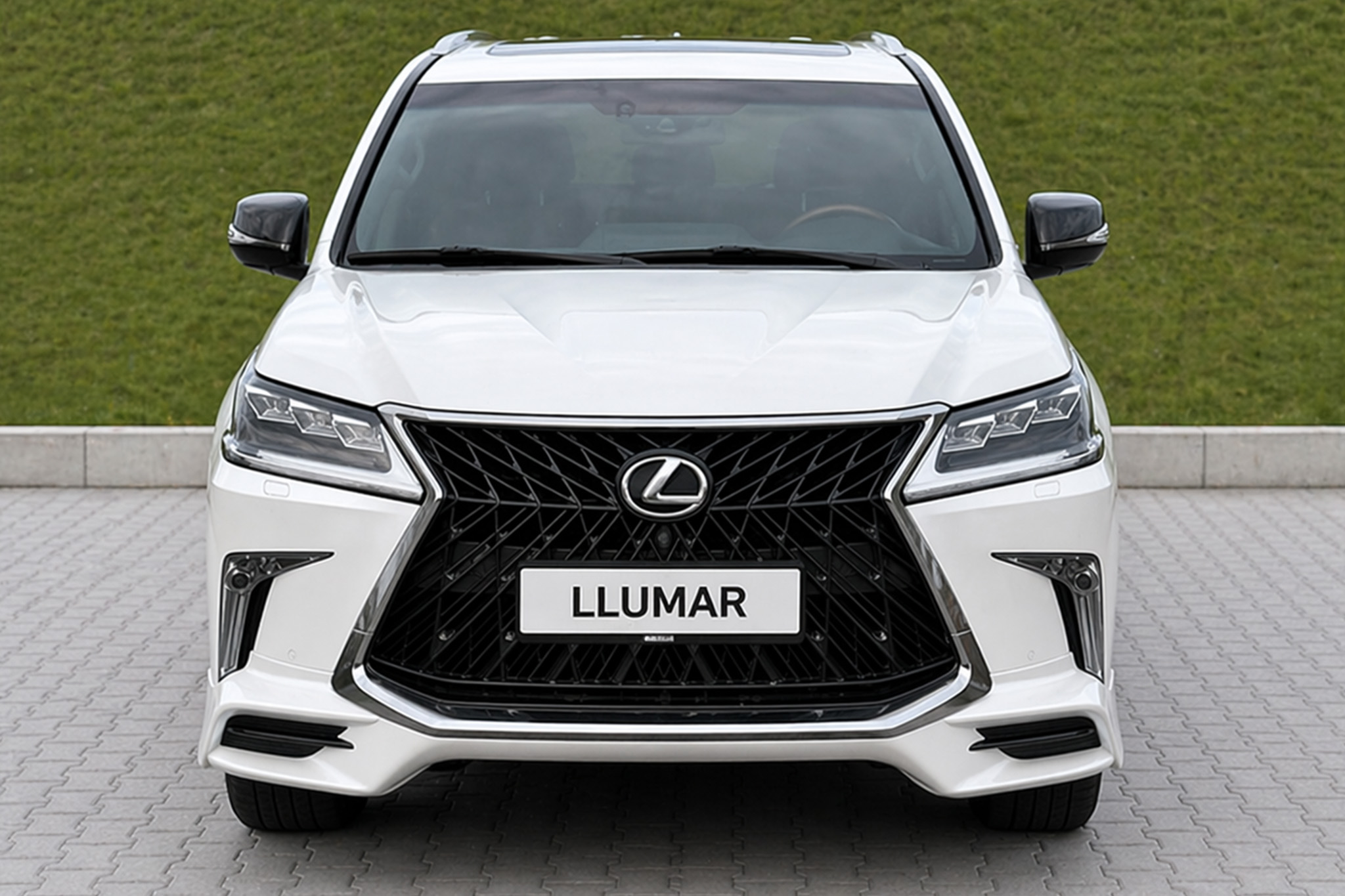 Ochrona lakieru Lexus LX – aplikacja samoregenerującej się folii PPF na całe nadwozie