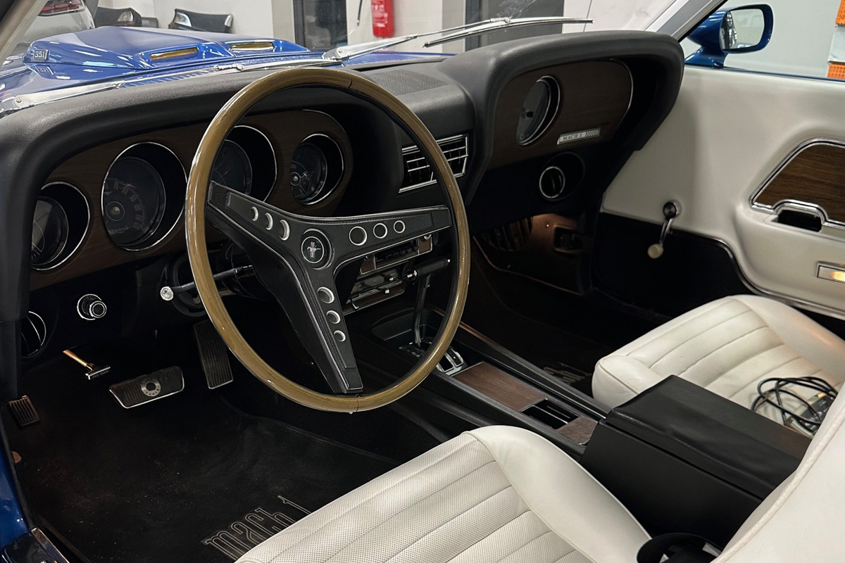 ochrona lakieru mustang mach 1